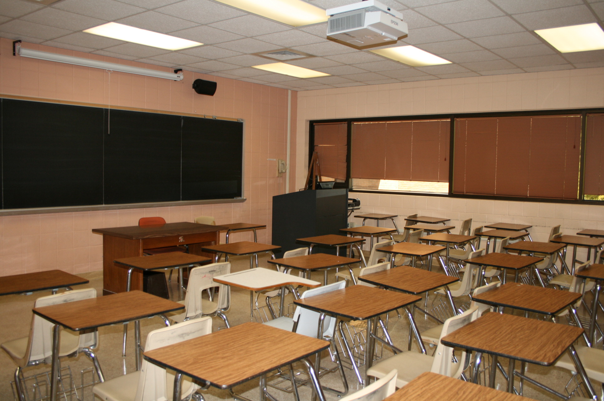 An image of Tureaud 229 taken from the back of the classroom