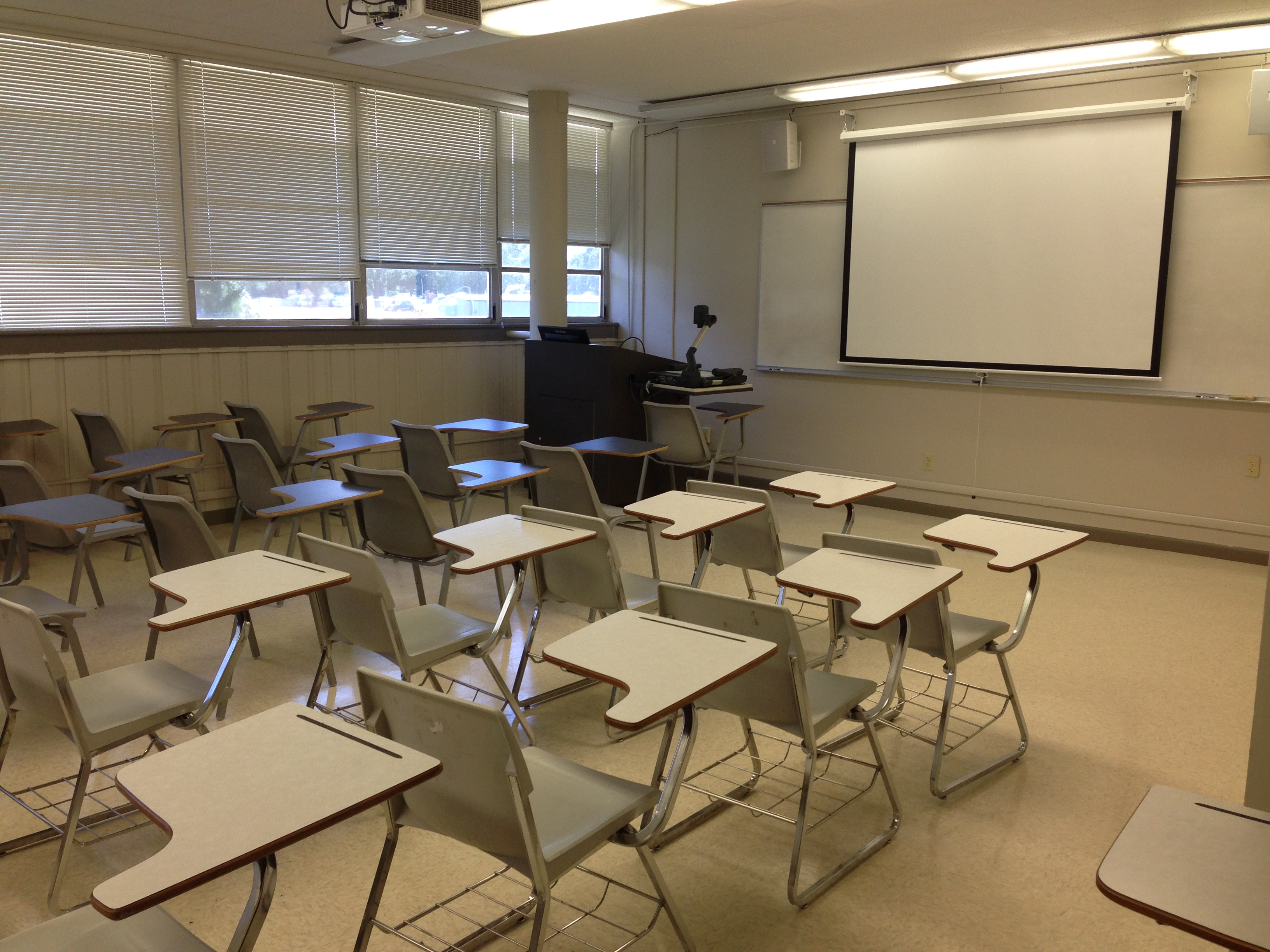 An image of Old Forestry room 110 taken from the side of the classroom