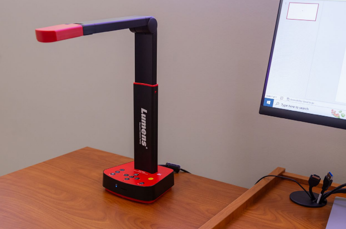 Document camera in multimedia classroom